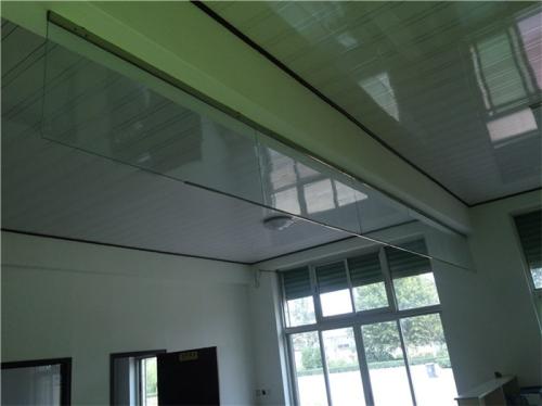 客户对高端挡烟垂壁制造商的需求越来越大